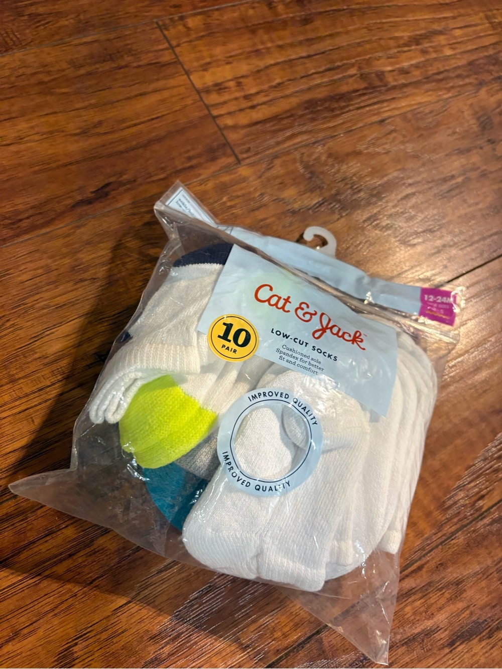 NWT Cat & Jack boys size 12-24M low cut socks